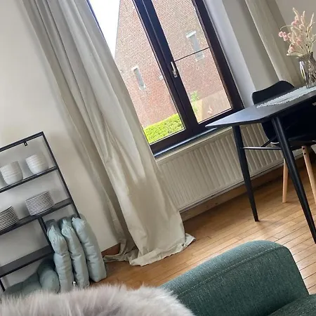 Huis Louis 度假居 Kortessem